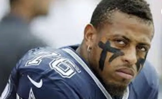 Greg Hardy, Former Cowboys defensive end selling Spectrum packages at  Walmart in Garland : r/cowboys