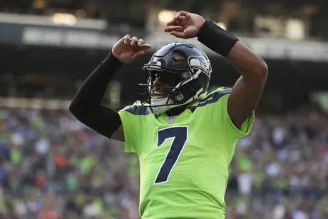 Seahawks' Geno Smith returns from knee injury vs. Giants after exiting for  Drew Lock in first half 