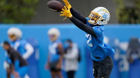 JT Woods looking good at Los Angeles Chargers Camp! - BOLT BROS #chargers 