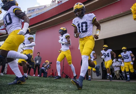 Betting the Big Ten: Picks, spreads and more for Week 2 - Maize n Brew