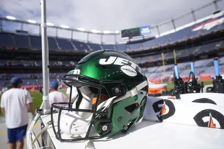 Jets promote QB Chris Streveler to active roster entering Patriots