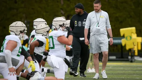 Watch: Detroit Lions' OT, former Oregon Ducks' star Penei Sewell's jersey  swap request gets turned down 