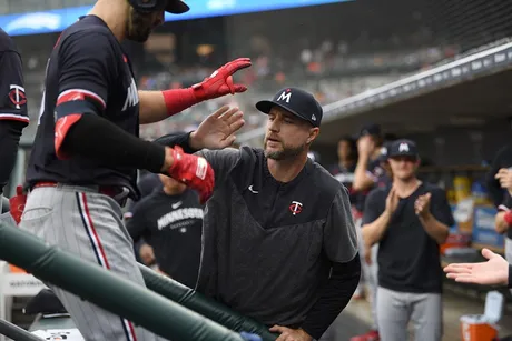 Joey Gallo (2 HRs) powers Twins past Phillies