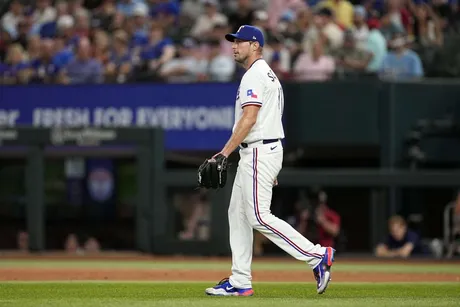 Bryce Harper injury update: Phillies star avoids elbow scare after  colliding with Braves' Matt Olson at first 