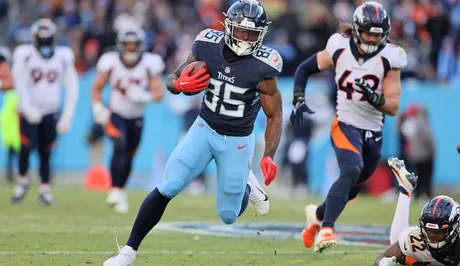 Tennessee Titans Chig Okonkwo Needs to Be Delanie Walker, Wesco & Whyle  Roles and TE Roster Battle 