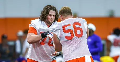 Clemson Football: Should Tigers stick with Robert Gunn?