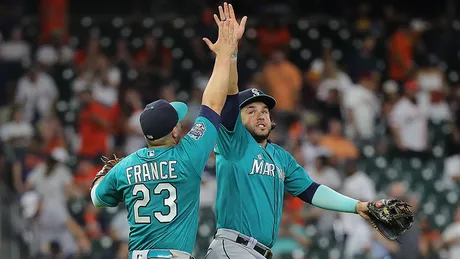 Mariners broadcaster Rick Rizzs will miss homestand after ATV