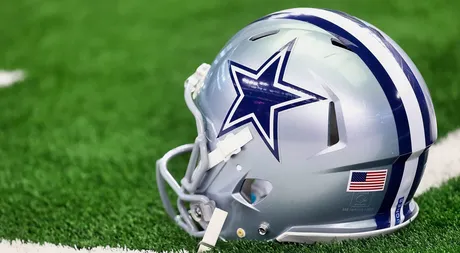 Dallas Cowboys lose rookie DeMarvion Overshown with torn ACL