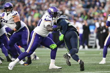 Studs and duds in Vikings 24-16 loss vs. Titans