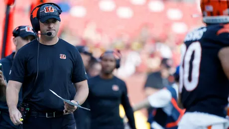 Cincinnati Bengals tight end Mitchell Wilcox (84) stands on the sideline  during an NFL football game against the Pittsburgh Steelers, Sunday, Sep.  11, 2022, in Cincinnati. (AP Photo/Kirk Irwin Stock Photo - Alamy