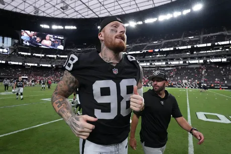 Raiders preseason: Thayer Munford shines win over the Rams - Silver And  Black Pride