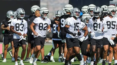 Raiders defense prioritizes 'effort, communication and discipline' against  49ers in preseason action