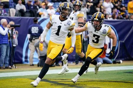 Leistikow: The stories of 9 ex-Iowa Hawkeyes playing for a spot in