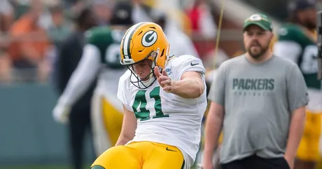 Packers Prop Bets vs. Falcons: Luke Musgrave should eat over the middle -  Acme Packing Company