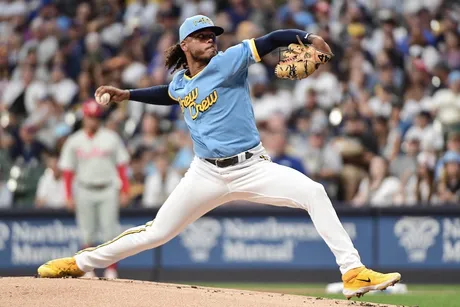 Mauricio shines in MLB debut, Senga strikes out 12 as Mets cool off  1st-place Mariners 2-1