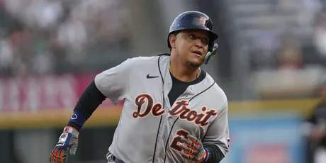 Miguel Cabrera turns back the clock as Tigers bash White Sox