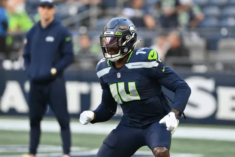 After short holdout, Seahawks ink top pick Witherspoon to deal