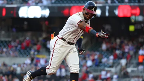 Braves have a blast in Adam Wainwright's Georgia finale, bombard