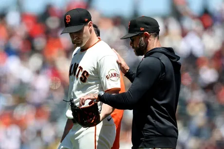 SF Giants look like contender in romp over big-pocketed Padres