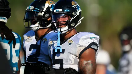 Jaguars re-sign DL Adam Gotsis; add two to practice squad