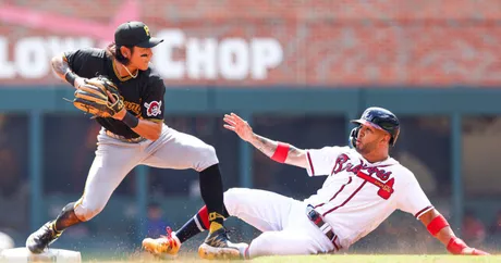 Pirates take advantage of a fortunate bounce to slip by Yankees 3-2 and  avoid a 3-game sweep