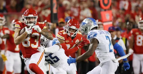 Kansas City Chiefs center Creed Humphrey prepares to snap the ball