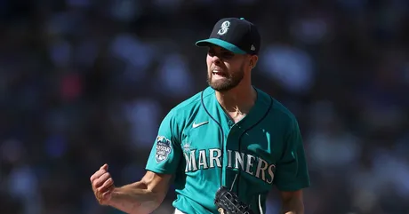 Strong night for offense, Bryan Woo as Mariners end losing streak