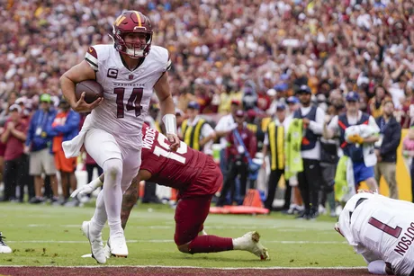 Washington Commanders Film Session: Montez Sweat had a day against the  Cardinals - Hogs Haven