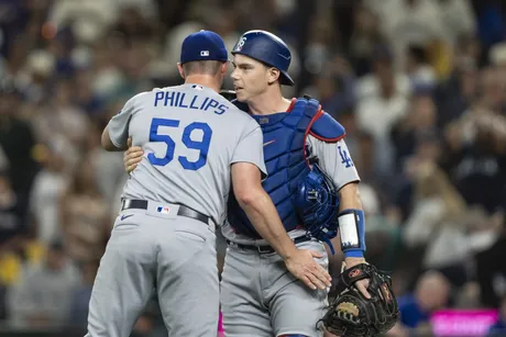 Dodgers flamethrower Brusdar Graterol shows off Venezuelan pride