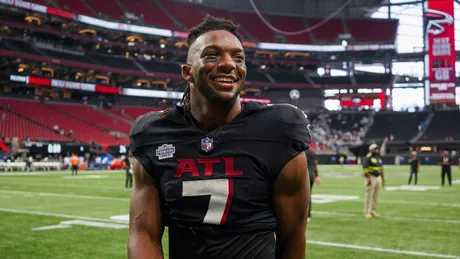 Falcons' Keith Smith fined $87K by NFL for unnecessary roughness