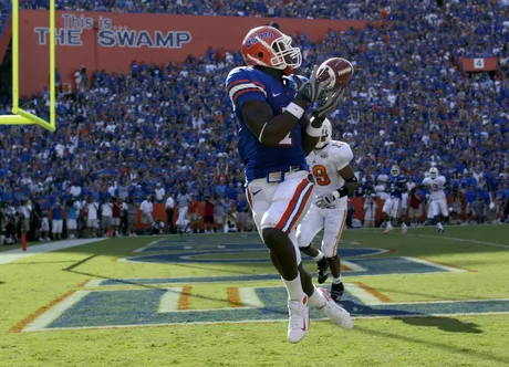 CBS Sports' expert picks nearly split on Gators-Vols game