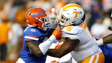 CBS Sports' expert picks nearly split on Gators-Vols game