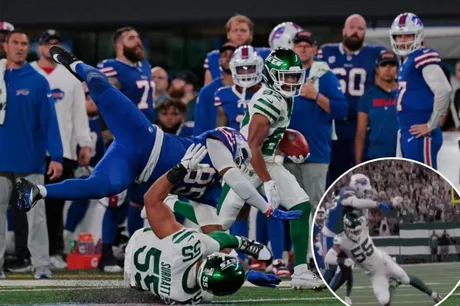 Who's Replacing Aaron Rodgers After Achilles Injury? NY Jets Backup QB Zach  Wilson – StyleCaster