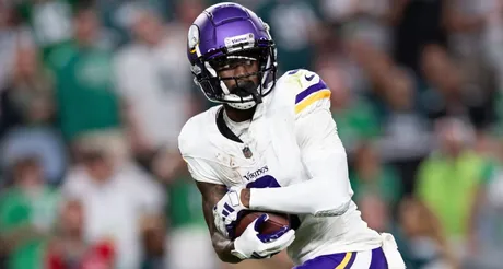 Ex-Cal Star Camryn Bynum Makes Game-Clinching Pick for Vikings - Sports  Illustrated Cal Bears News, Analysis and More