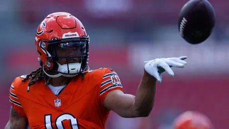 Commanders vs. Bears props, odds, best bets, AI predictions, TNF picks:  Justin Fields over 0.5 interceptions 