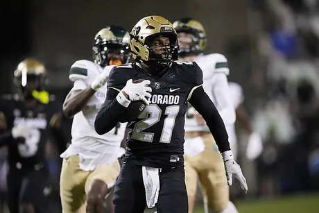 WATCH: Georgia stars Quay Walker, Devonte Wyatt torment Justin Fields in Green  Bay-Chicago rivalry game