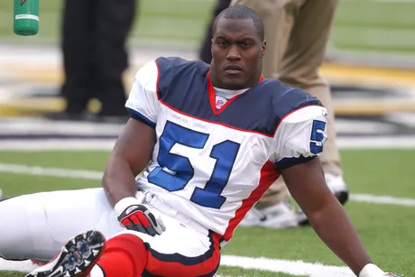 Bills: Takeo Spikes calls out team over ugly seat view right after honoring  him