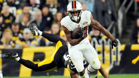 Deshaun Watson leads the Browns to a pair of TDs in a 33-32 preseason loss  to the Chiefs - ABC News