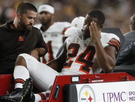 NFL Players Send Prayers to Browns RB Nick Chubb After Ugly Knee Injury -  Sports Illustrated