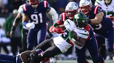 Deshaun Watson gets away with shove of official that could have gotten him  ejected