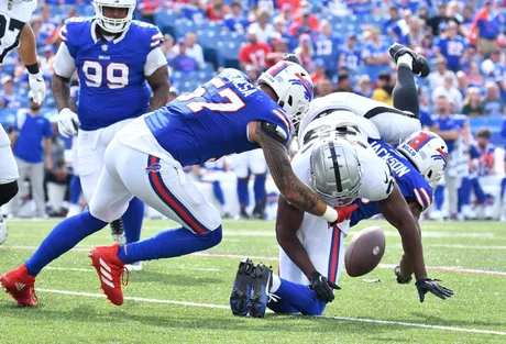 Jaguars QB Nathan Rourke shrugs off multiple defenders before throwing an  improbable TD 