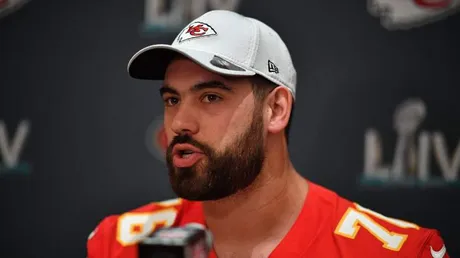 Canadian Laurent Duvernay-Tardif announces retirement from pro