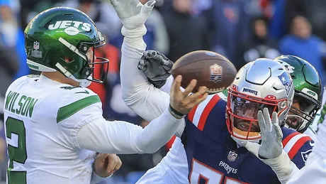 Jets Fan Rich Eisen Has Some Pointed Advice for Zach Wilson after Team's  Latest Patriots Loss 