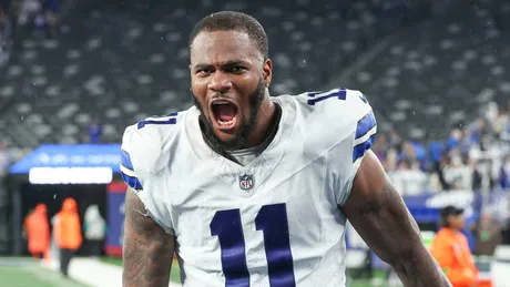 Micah Parsons Sends Heartfelt Message to Cowboys' Trevon Diggs After  Season-Ending Injury