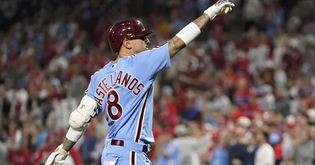 Schwarber hits 483-foot homer, 4 other Phillies homer to lead