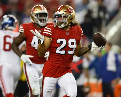 49ers HC Kyle Shanahan shares thoughts on Dre Greenlaw's major penalties