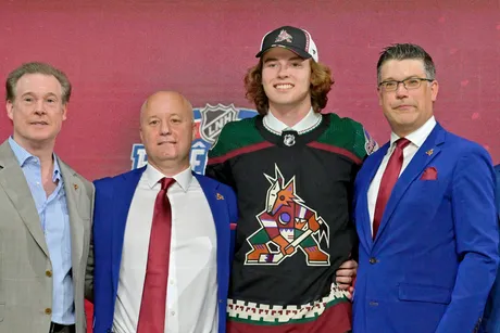 Coyotes prospect Lamoureux sent back to Juniors