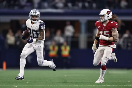 Who are the Cardinals-Cowboys football game announcers for today on Fox?  All about Week 3 NFL game's coverage team