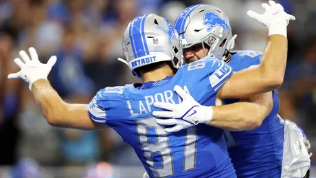 Snap counts, PFF grades: Lions' Aidan Hutchinson gets 7 pressures