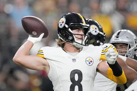 Gerry Dulac: Steelers find their 'mojo' by putting Kenny Pickett